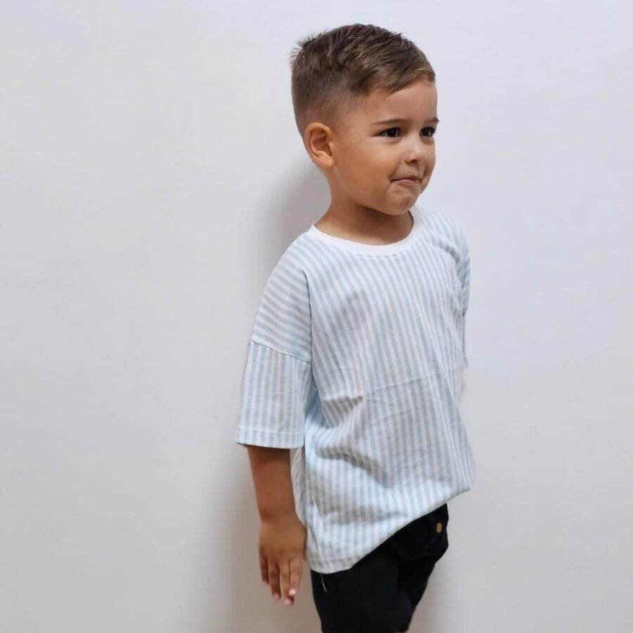 Kurzarm-T-Shirt in Hellblau-Weiß gestreift – Bild 8